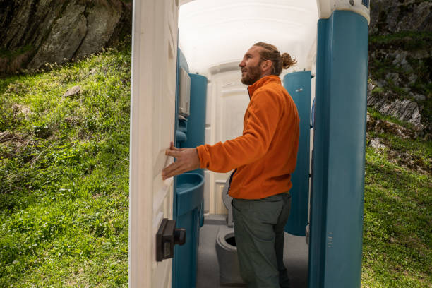 Portable Toilet Options We Offer in Devens, MA